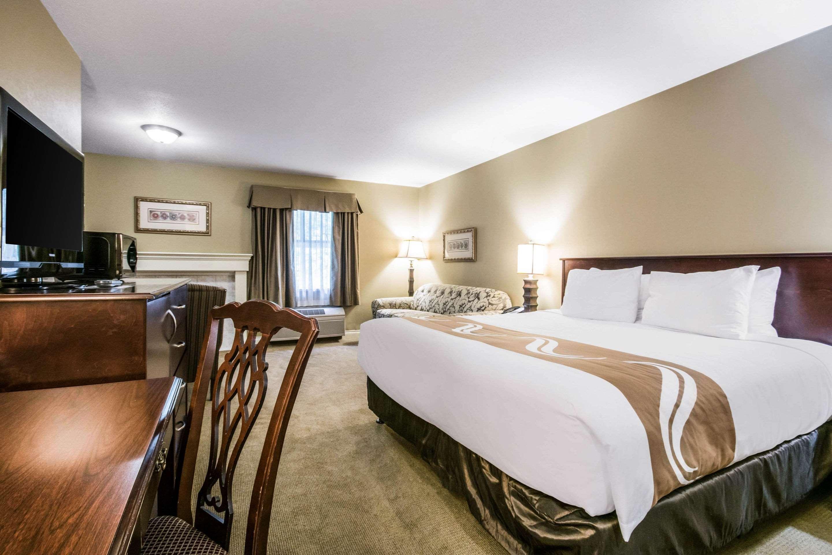 Clarion Hotel&Conference Centre Abbotsford Esterno foto