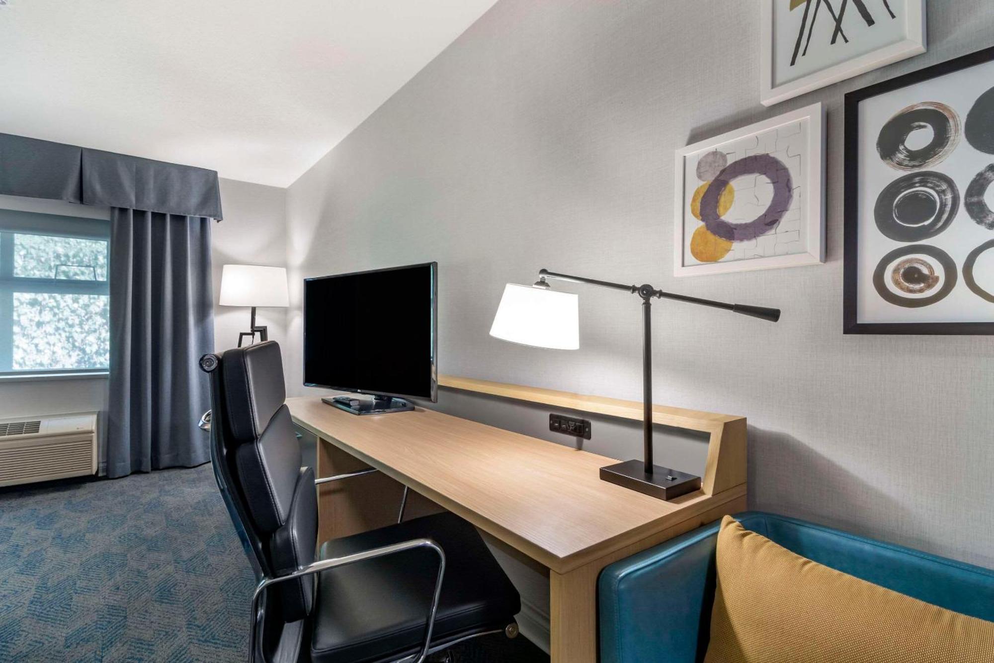Clarion Hotel&Conference Centre Abbotsford Esterno foto