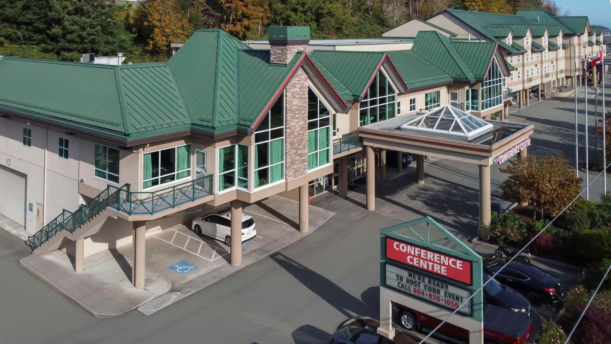 Clarion Hotel&Conference Centre Abbotsford Esterno foto